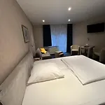 Aquarius Hotel 3*