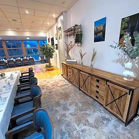 Aquarius Hotel 3*